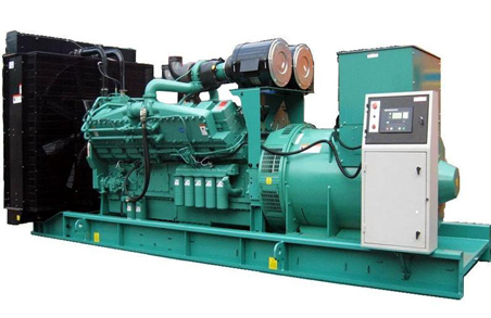 临泽570kw康明斯柴油发电机组