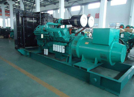 临泽800kw康明斯柴油发电机组
